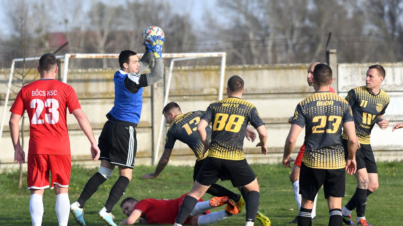 „Az első 20 perc jó játéka után csapatom szenvedett, én őszültem”