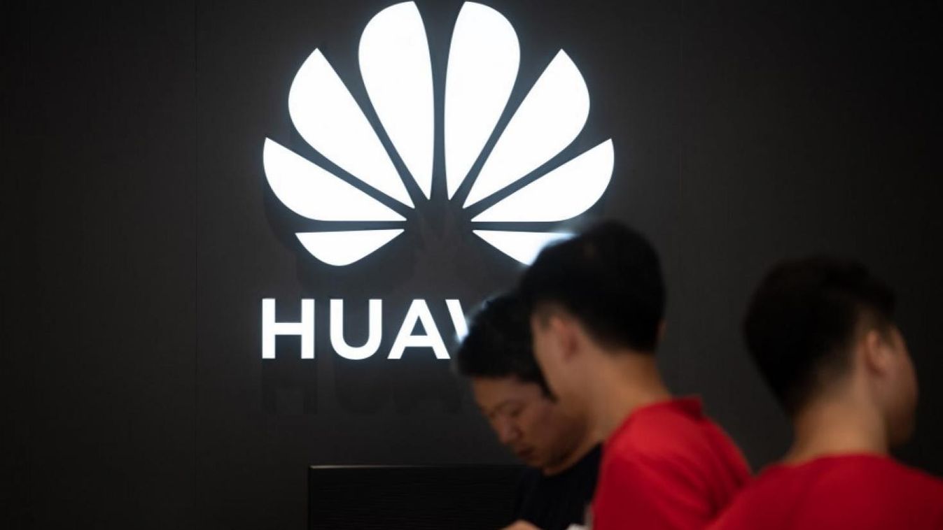 Elviszi az USA-ból kutatóközpontját és üzemet létesít Európában a Huawei