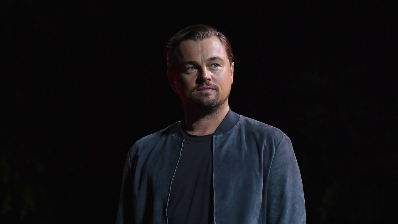 Felismerné Leonardo DiCapriót civilben sétálgatva?