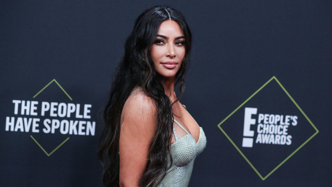Kim Kardashian megmutatta a konyháját (videó)