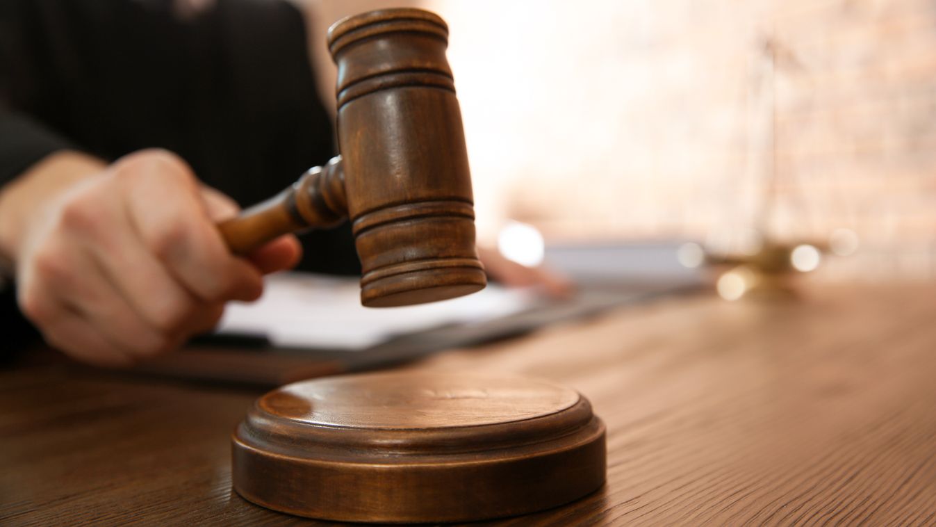 Ököllel támadt az autósra Ózdon: előkészítő ülésen született ítélet