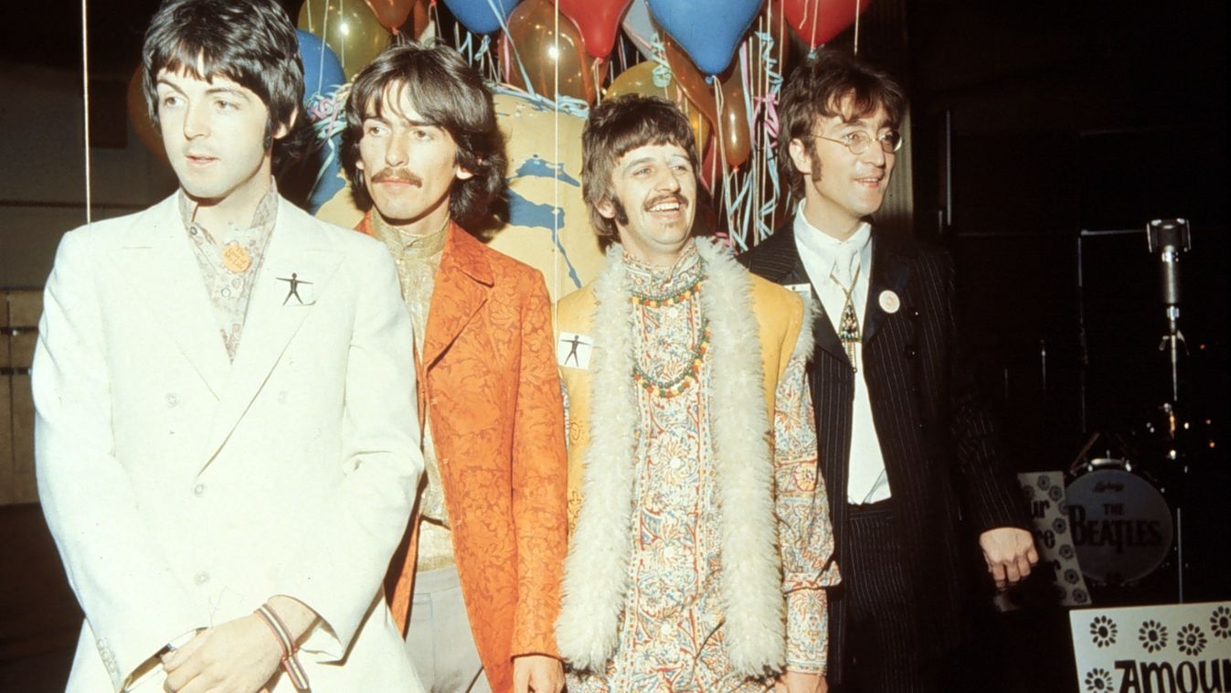 NFT formátumban bocsátják árverésre a Beatles ereklyéit