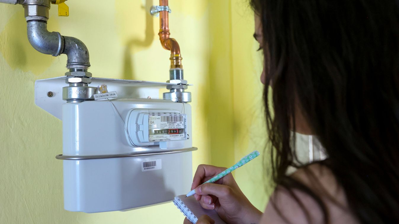Hétfőn érvénybe léptek az új rezsiszabályok