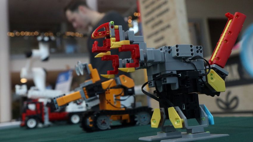 Ciencia divertida: el brazo robótico ayudó (con fotos y videos)