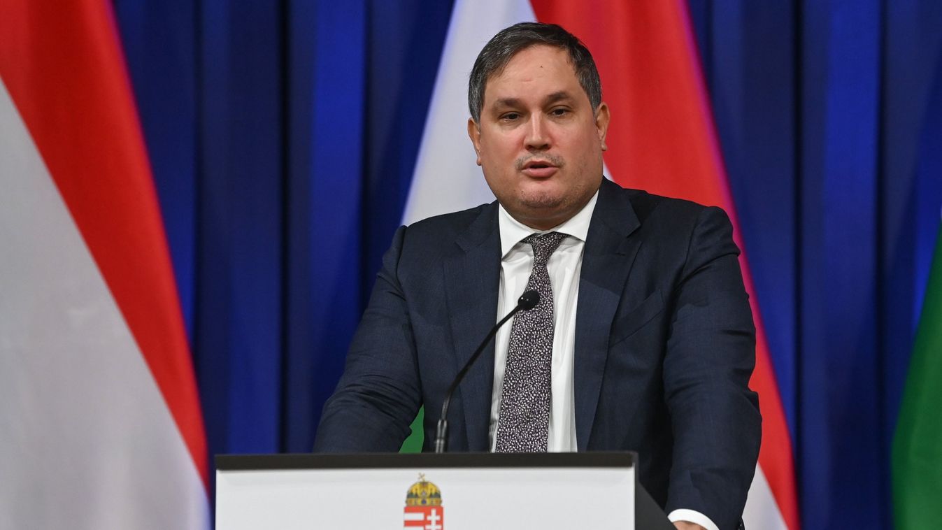 A kormány a diákhitelekre is kiterjeszti a kamatstopot (videó)