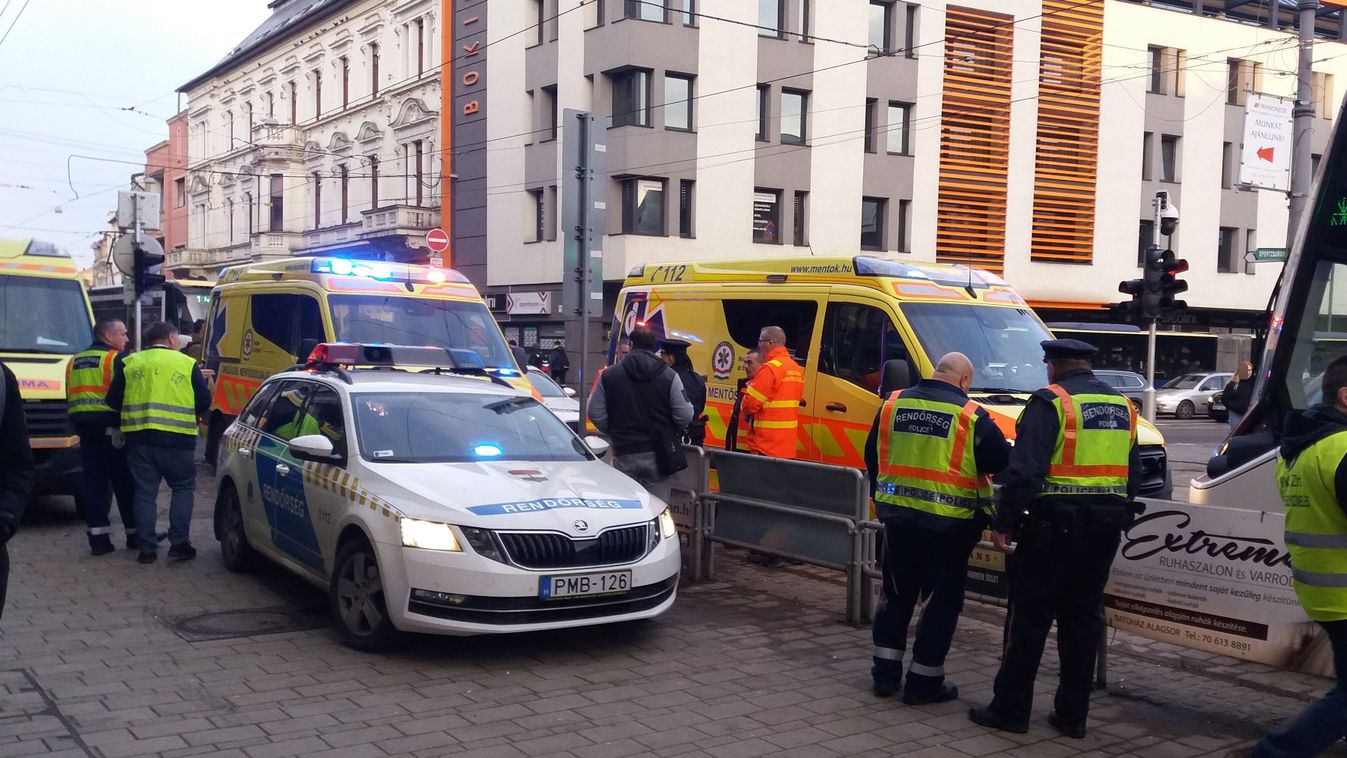 Villamos elé lépett egy gyermek Miskolcon - Fotókkal (frissítve)
