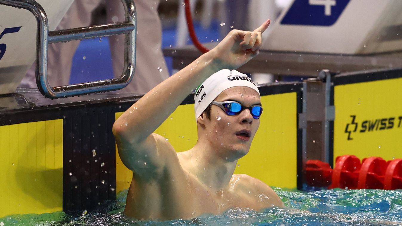 Kós Hubert A szintet úszott