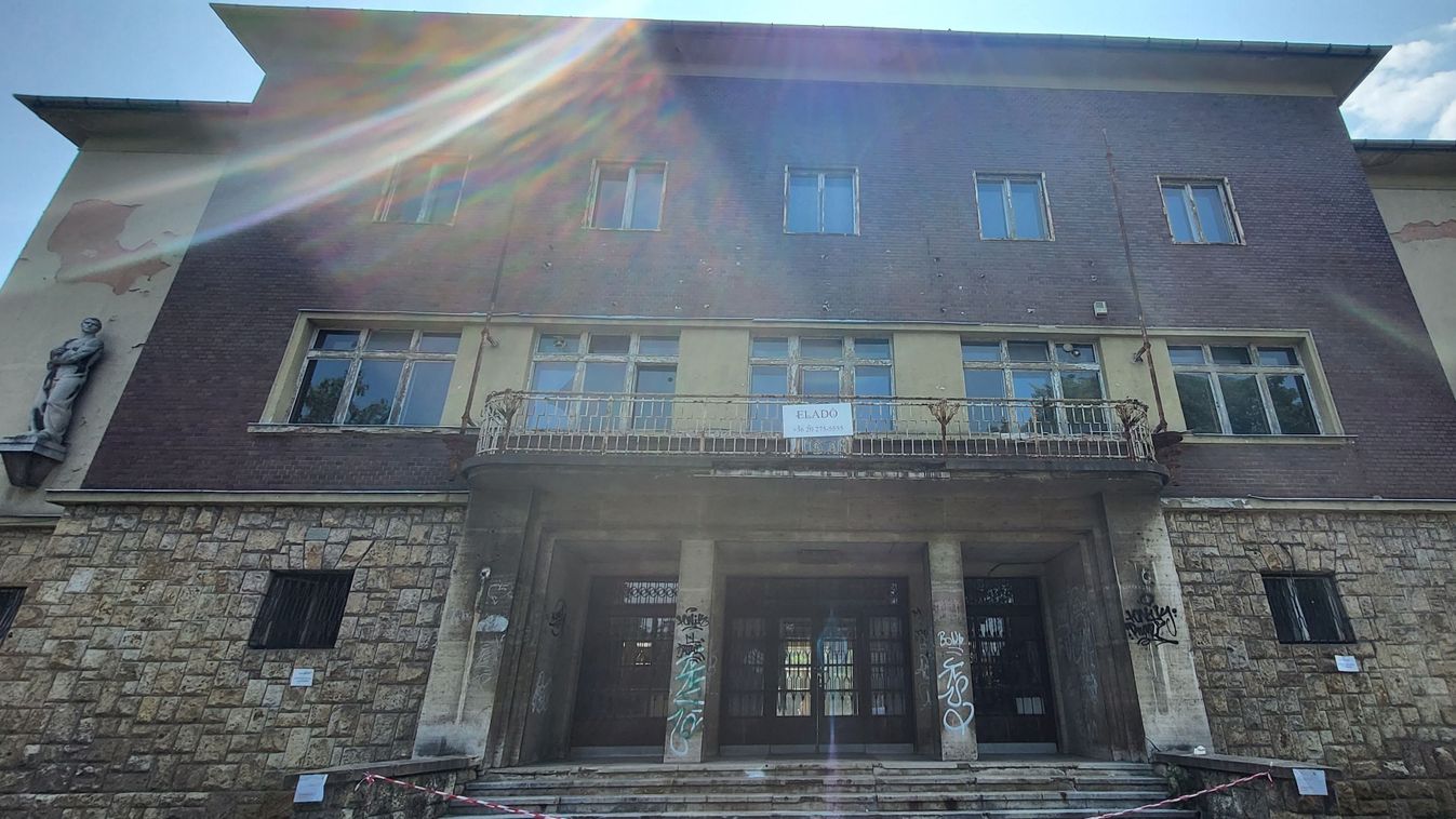 Eladó az LKM hajdanvolt vendégháza, akár idősek otthona is lehetne
