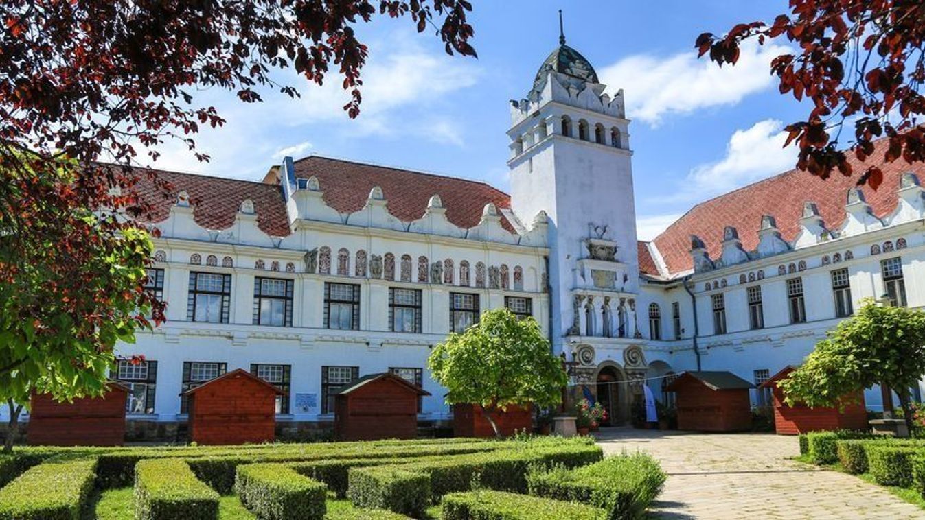 A határon túli diákok közül egyre többen ismerik a Tokaj-Hegyalja Egyetemet
