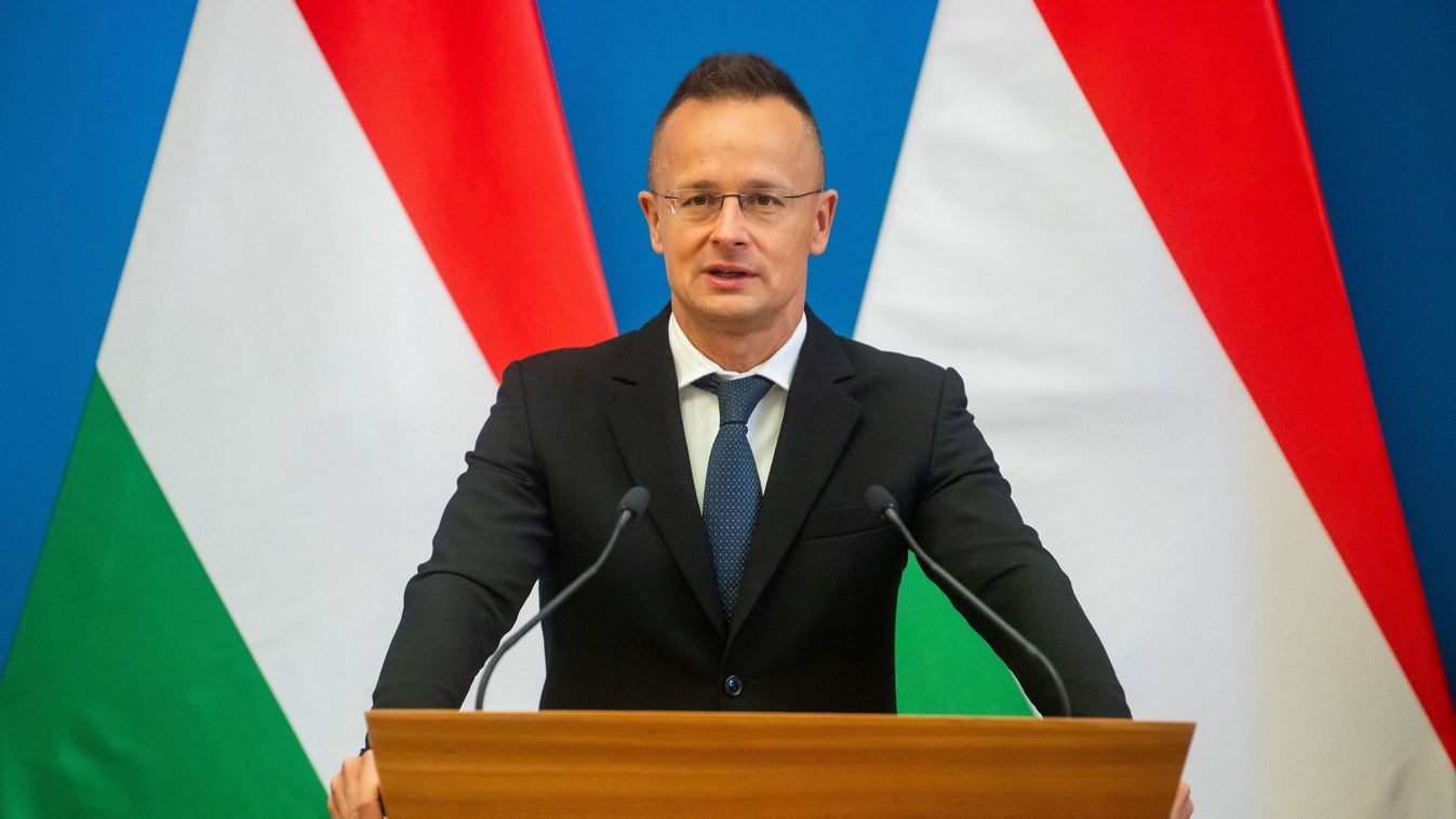 Szijjártó: a magyar külpolitika szíve közepe továbbra is a nemzetpolitika (videó)