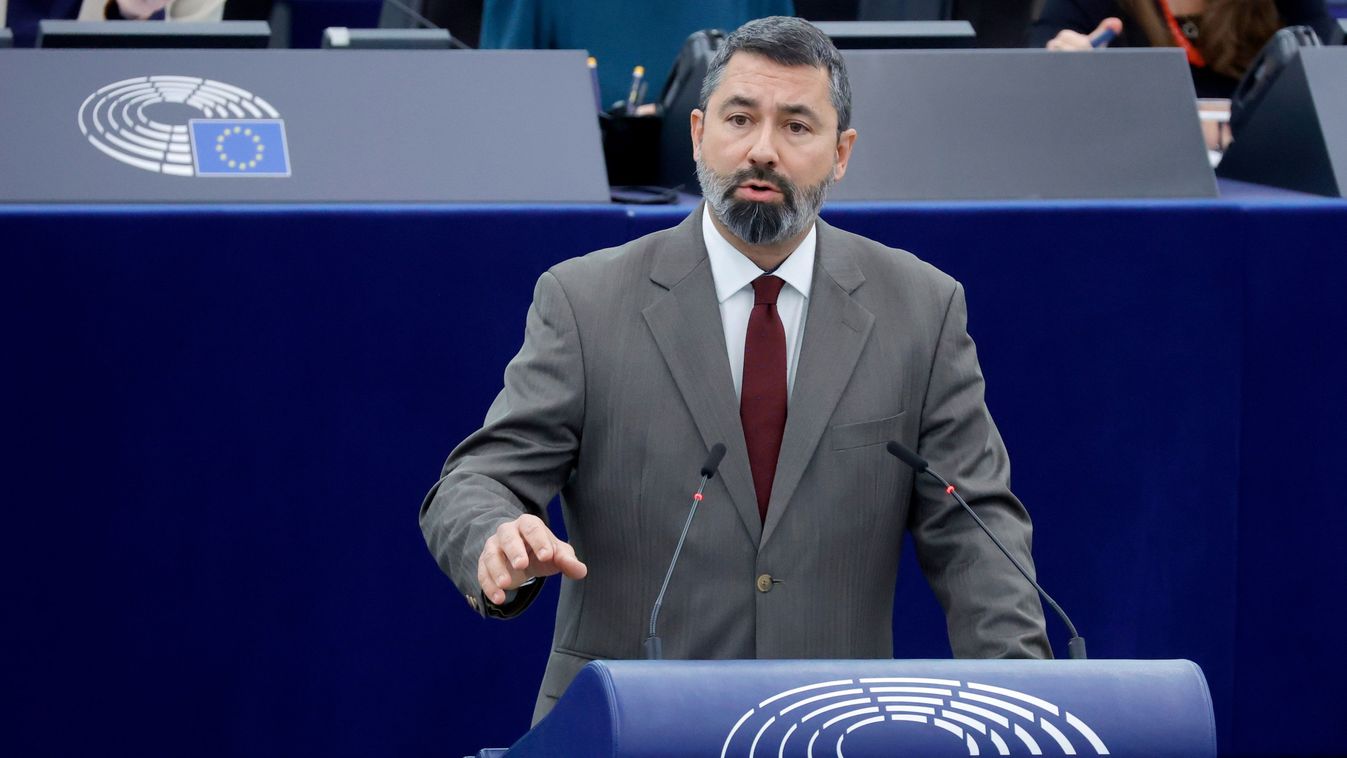 Hidvéghi Balázs: nem engedjük, hogy belerángassák hazánkat a háborúba (videó)