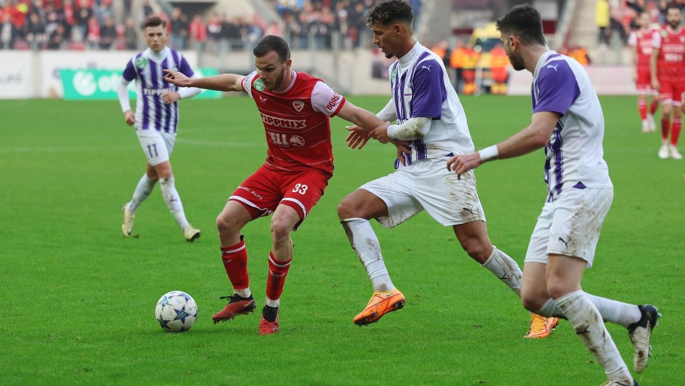 Őket nézhette Diósgyőrben Rossi