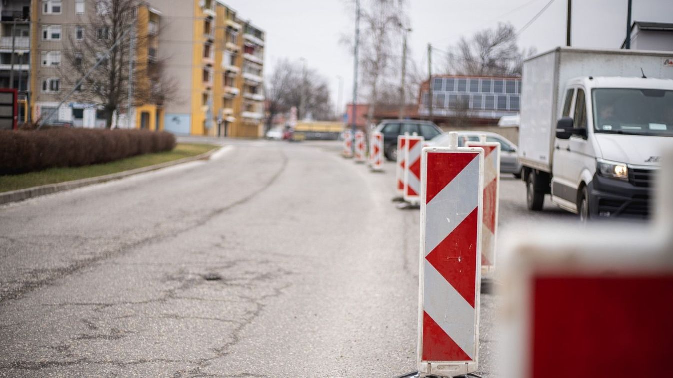 Barcika felvette a harcot a kátyúkkal