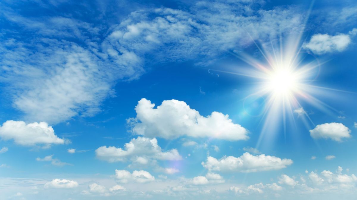 Sunny,Background,,Blue,Sky,With,White,Clouds,And,Sun