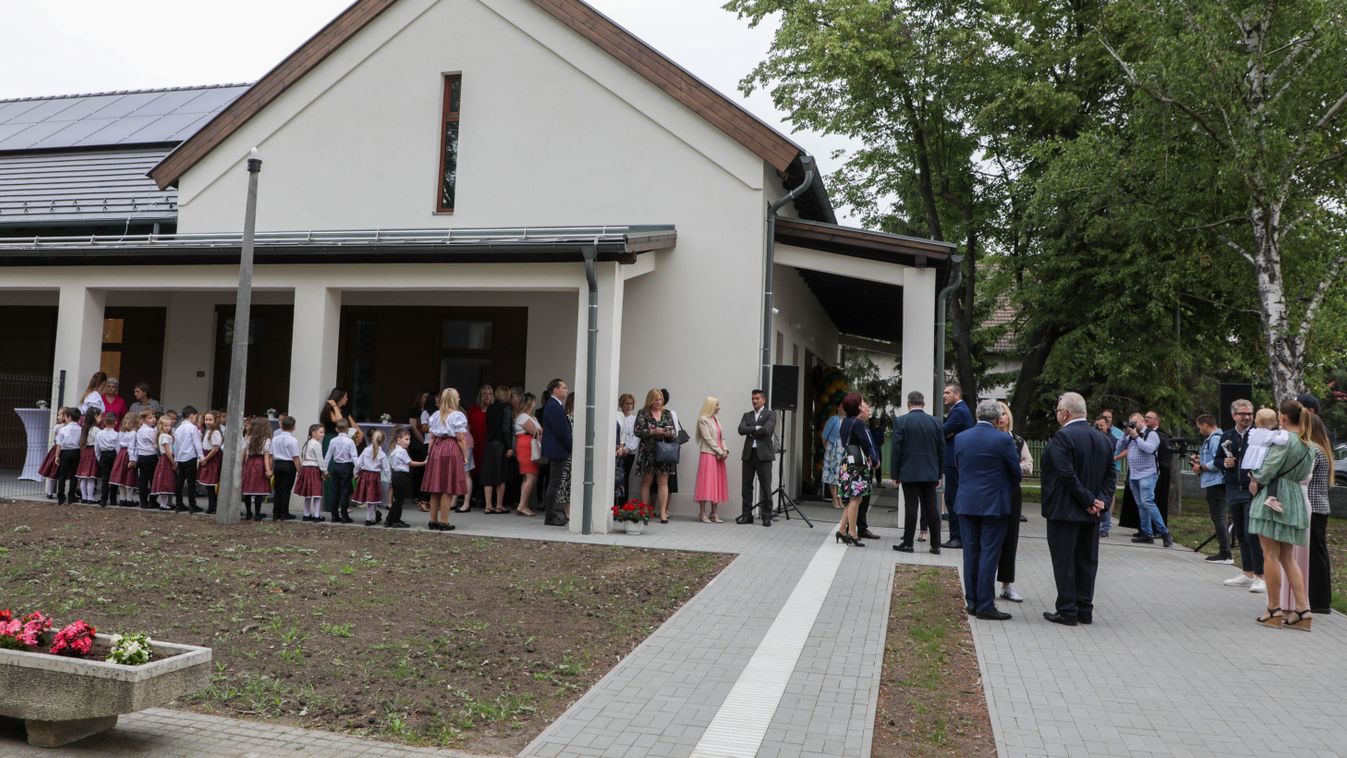 Új bölcsődei épületet adtak át Felsőzsolcán - fotókkal, videóval
