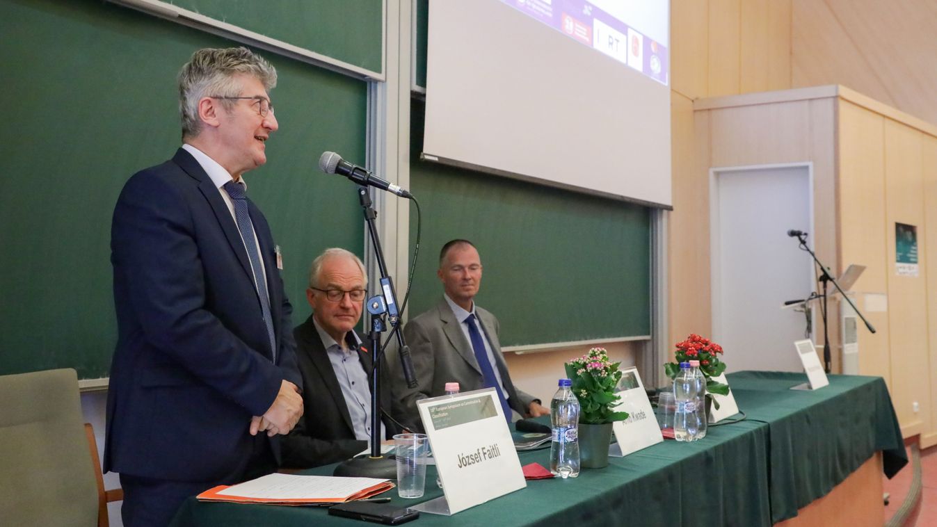 A Miskolci Egyetemre figyel a világ: konferencia a jövőnket meghatározó témában (fotók)