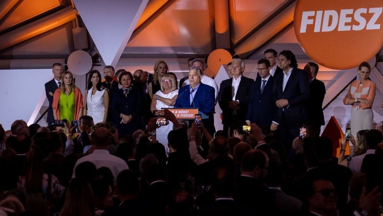Orbán Viktor: mindkét választást megnyertük, a magyarok a békét választották (videó)
