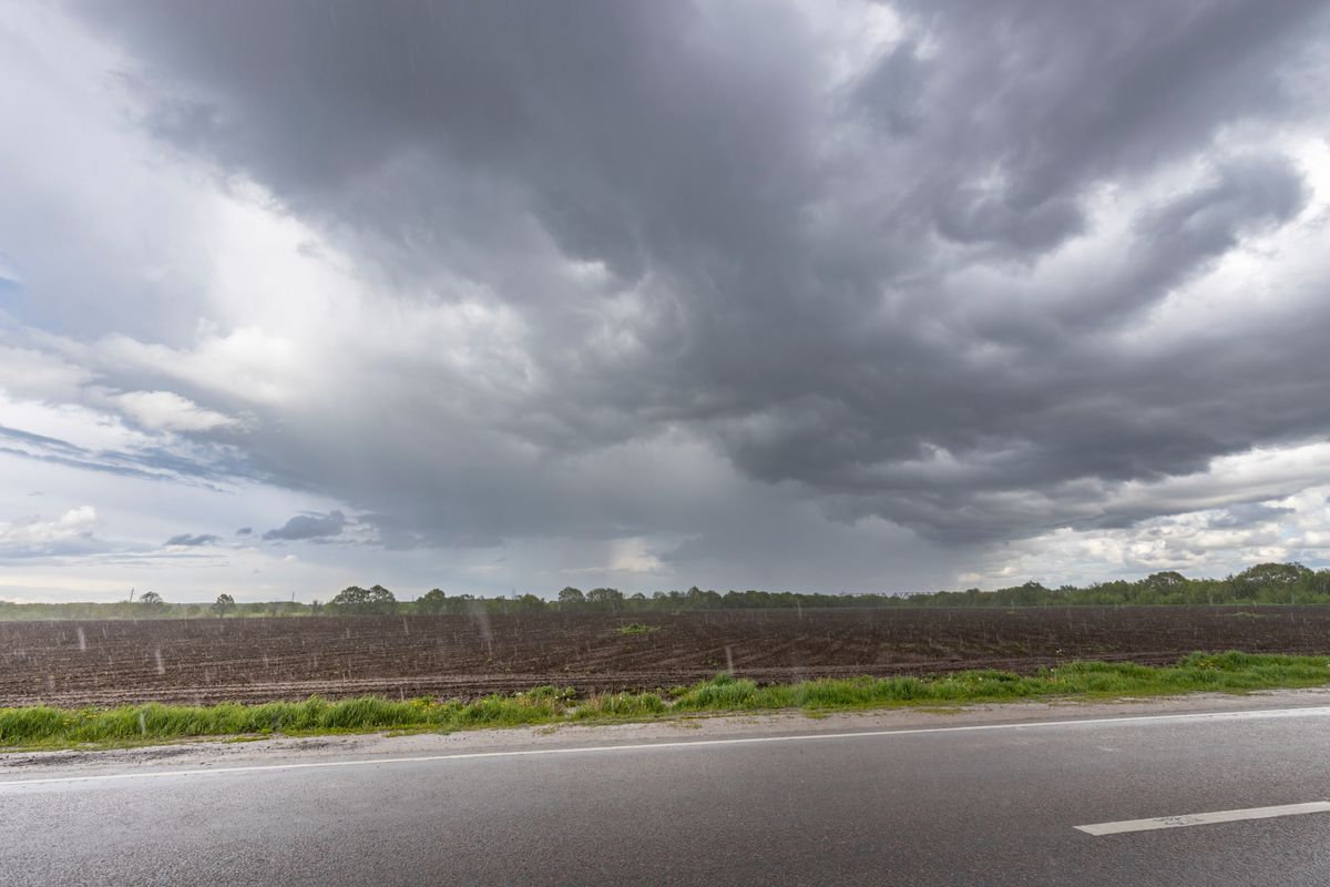 A,Stormy,Sky,With,A,Few,Clouds,And,A,Road