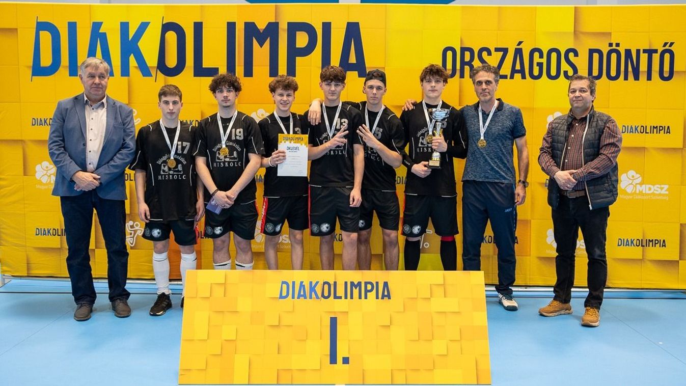 Diákolimpia sikerek: taroltak kosárlabdában és floorballban
