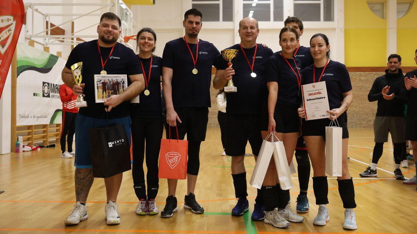 A Szikszai hódította el az elsőt - Fotók, videók