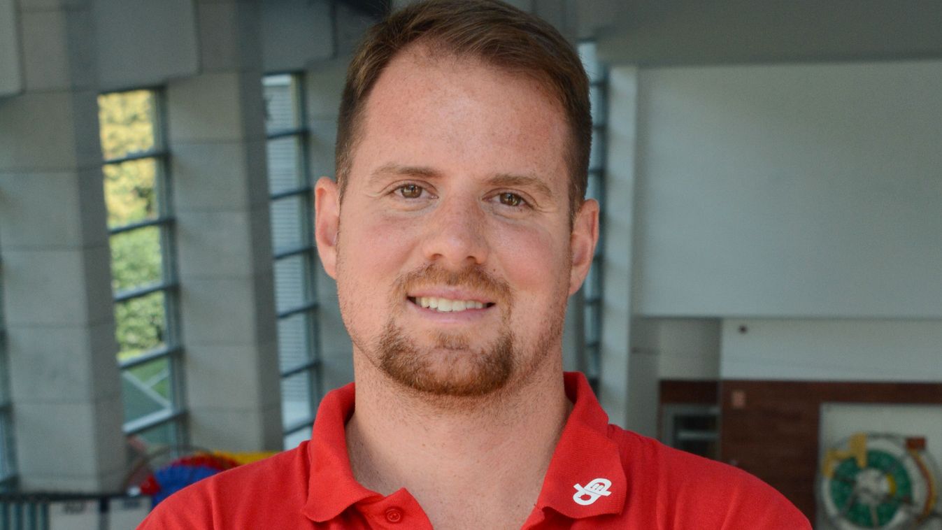 A horvát elment, jött két magyar, az egyik Olaszországból