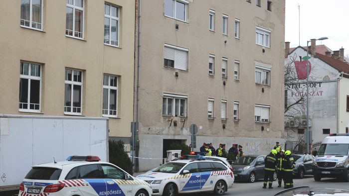 Robbanószereket találtak lomtalanítás közben Miskolcon 03.17.