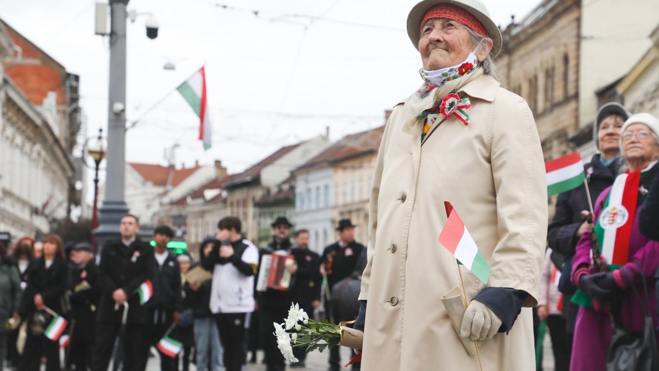 Így ünnepelnek a miskolciak: káprázatos felvételek az ünnepi menetről - fotók, videó!