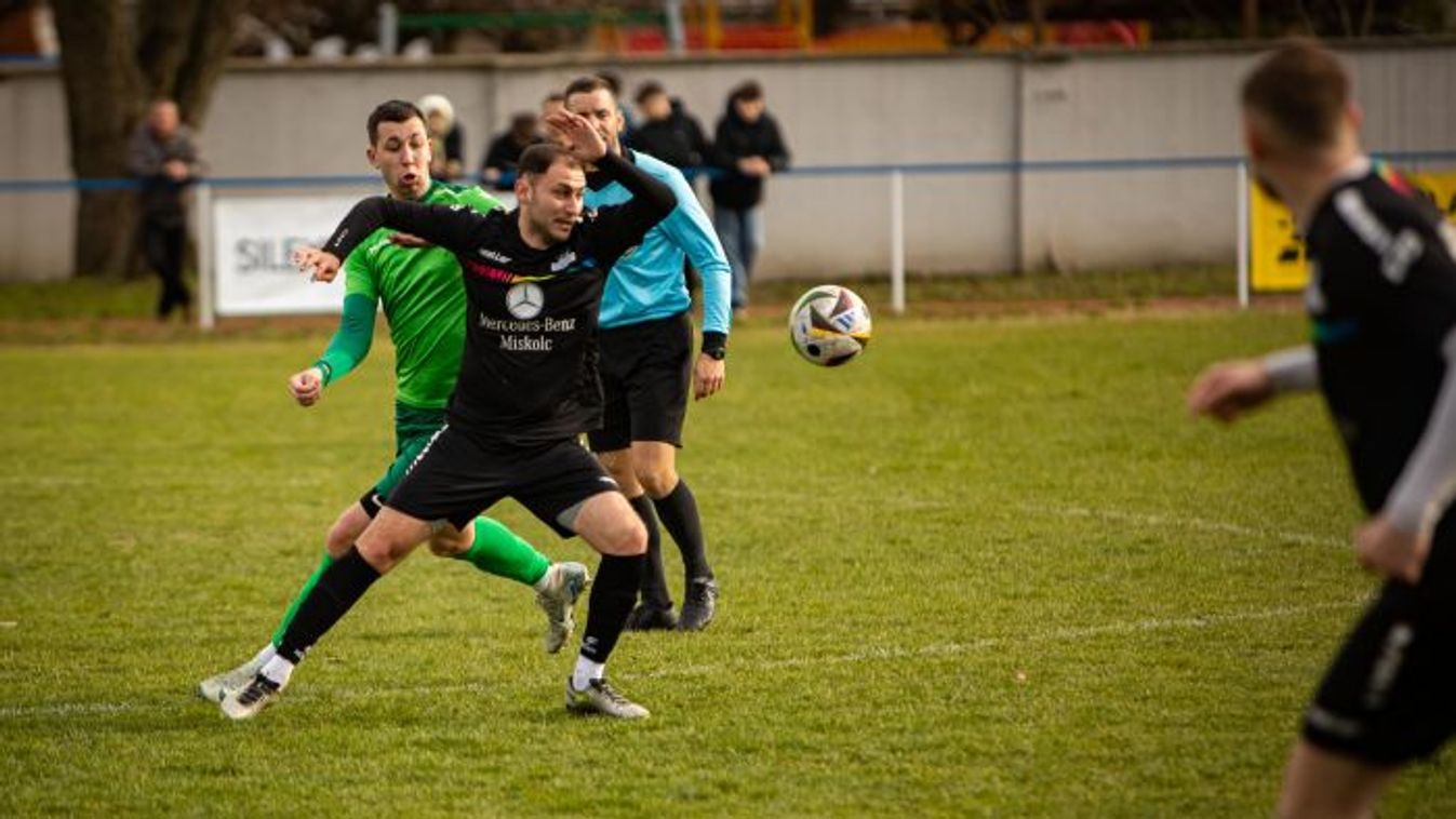 Október 30-ig ,,elmeszelték", nem léphet pályára