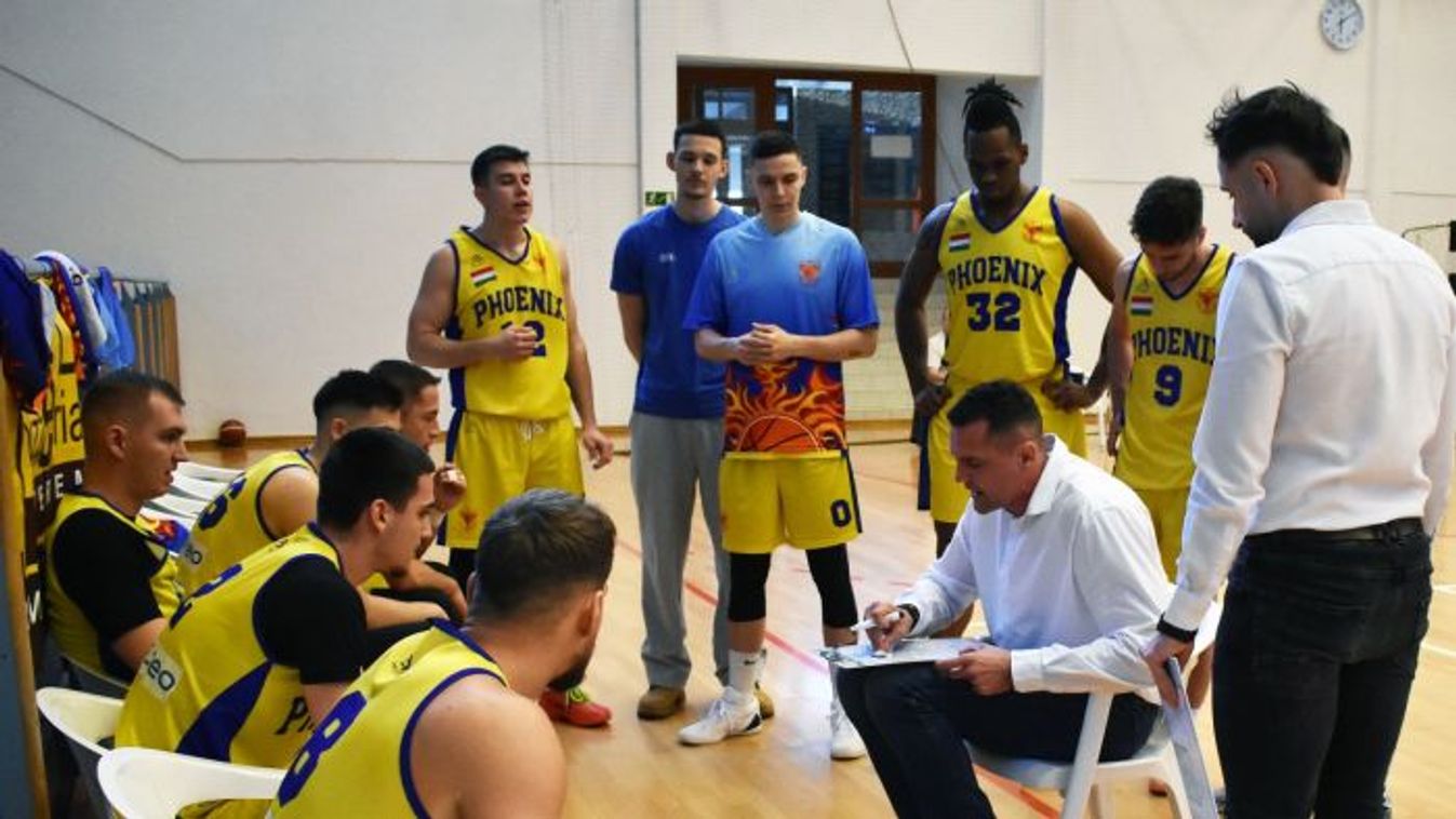 Ez a feladat kipipálva, jöhet az elődöntő!