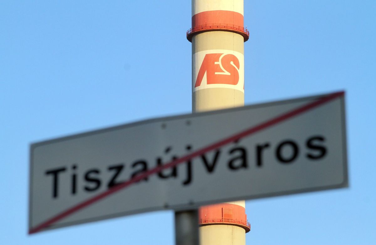 hang, rejtélyes durranás, Tiszaújváros