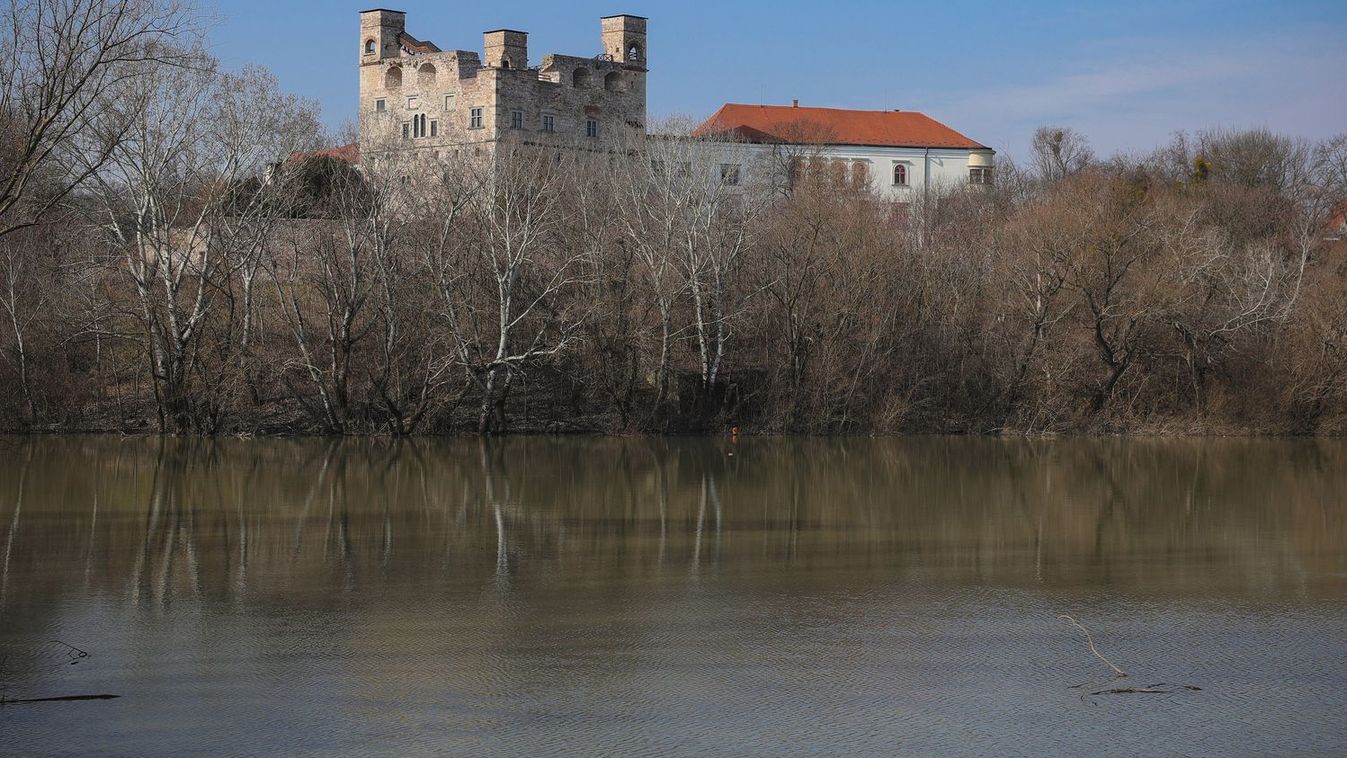 Sárkányok lepik el a Bodrogot