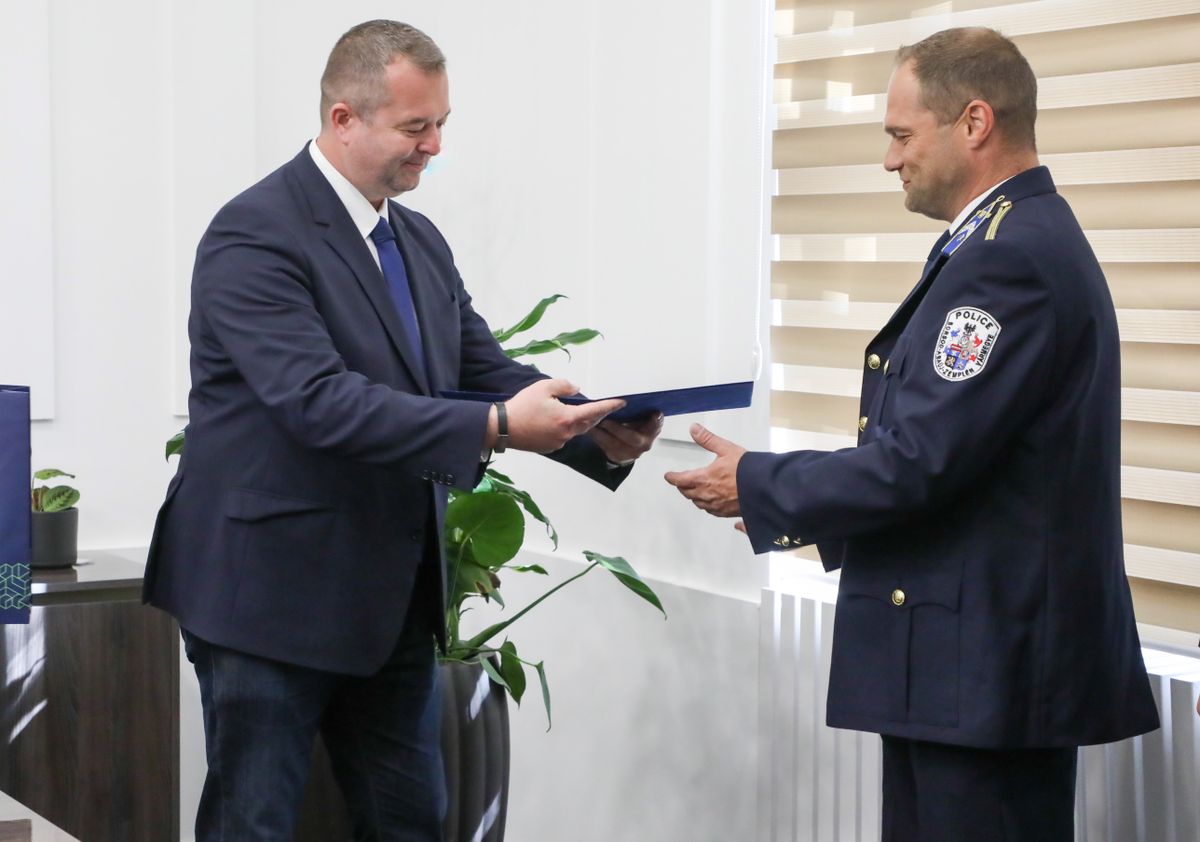 rendőrség