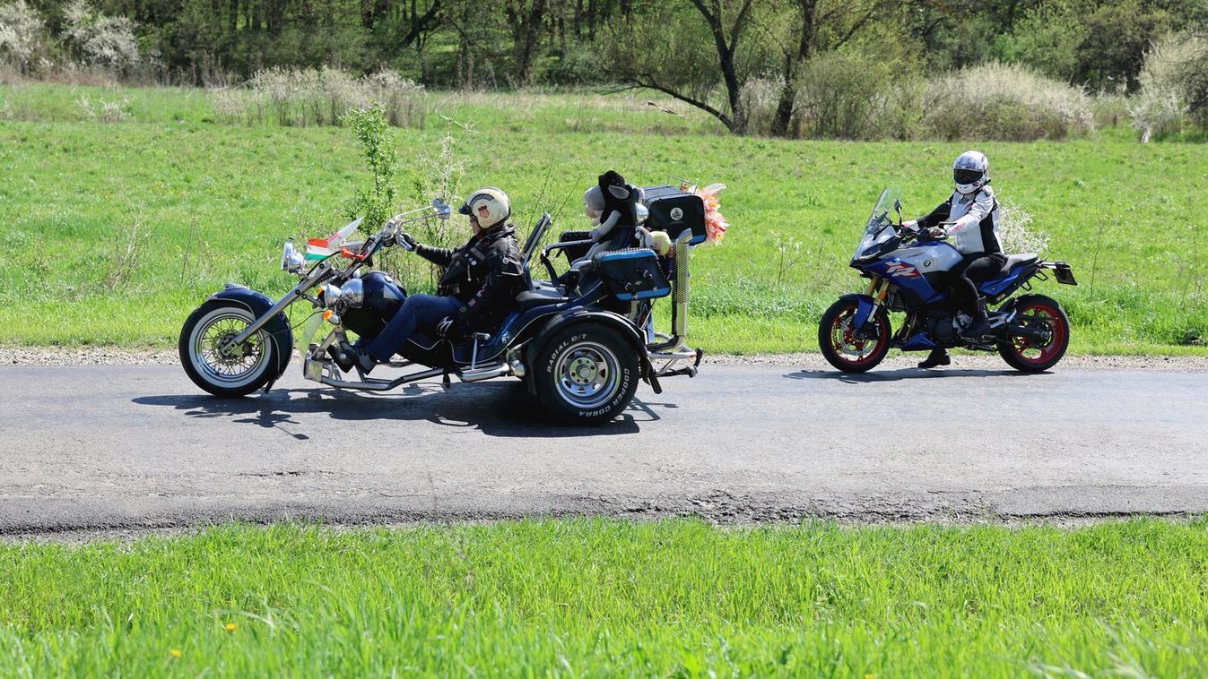 Vasparipás nyuszik lepték el a borsodi utakat - Mi is motorra pattantunk (fotók, videó)