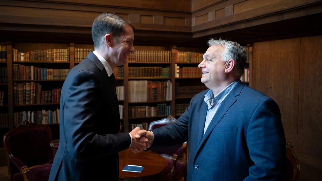 Orbán Viktor a Vajdasági Magyar Szövetség elnökével tárgyalt