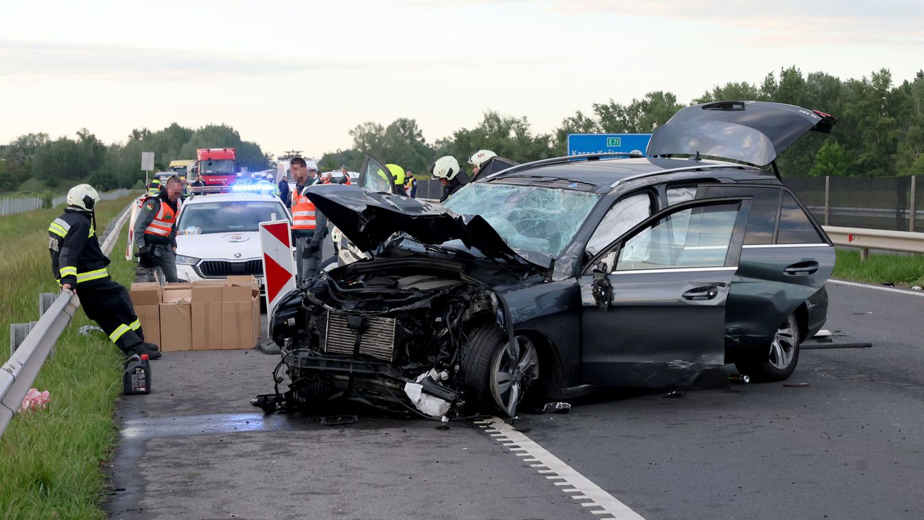 Mindent megtudtunk a csütörtöki M30-ason történt balesetről. Mutatjuk a részleteket!