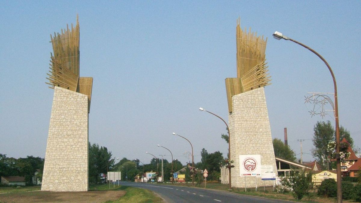 világörökségi kapuzat, szerencs, hegyalja, felújítás