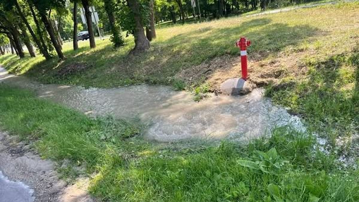 Ömlik az ivóvíz Miskolctapolcán, de nem jó helyre - videó