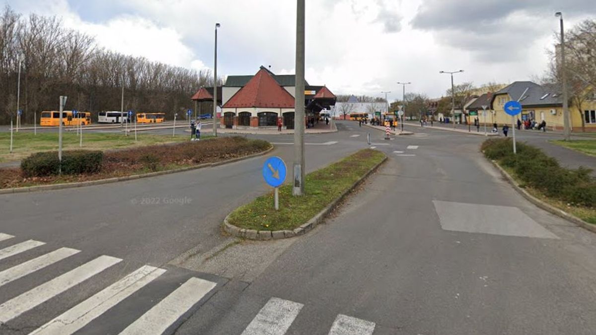 Brutális rablás a buszpályaudvar előtt Tiszaújvárosban – ütötték, rúgták, majd elvitték mindenét!