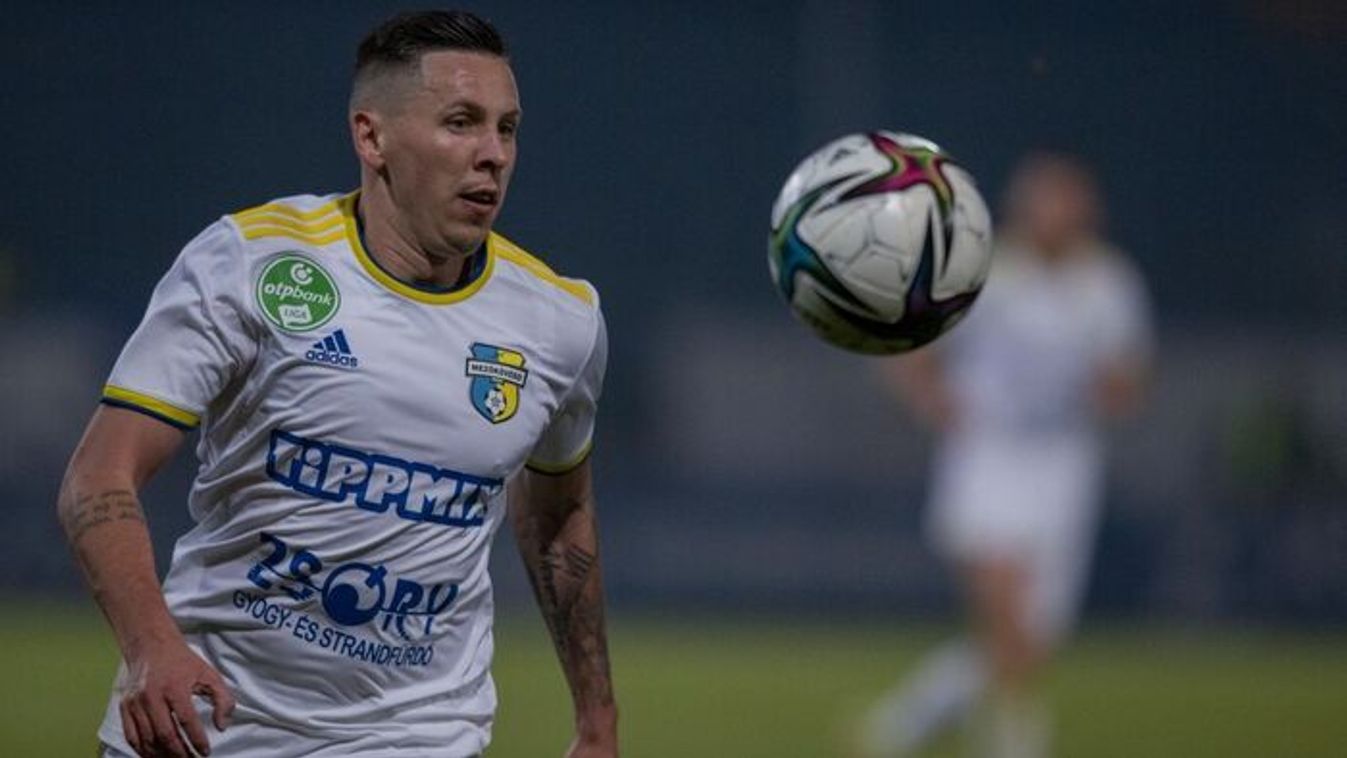 Ő a második távozó