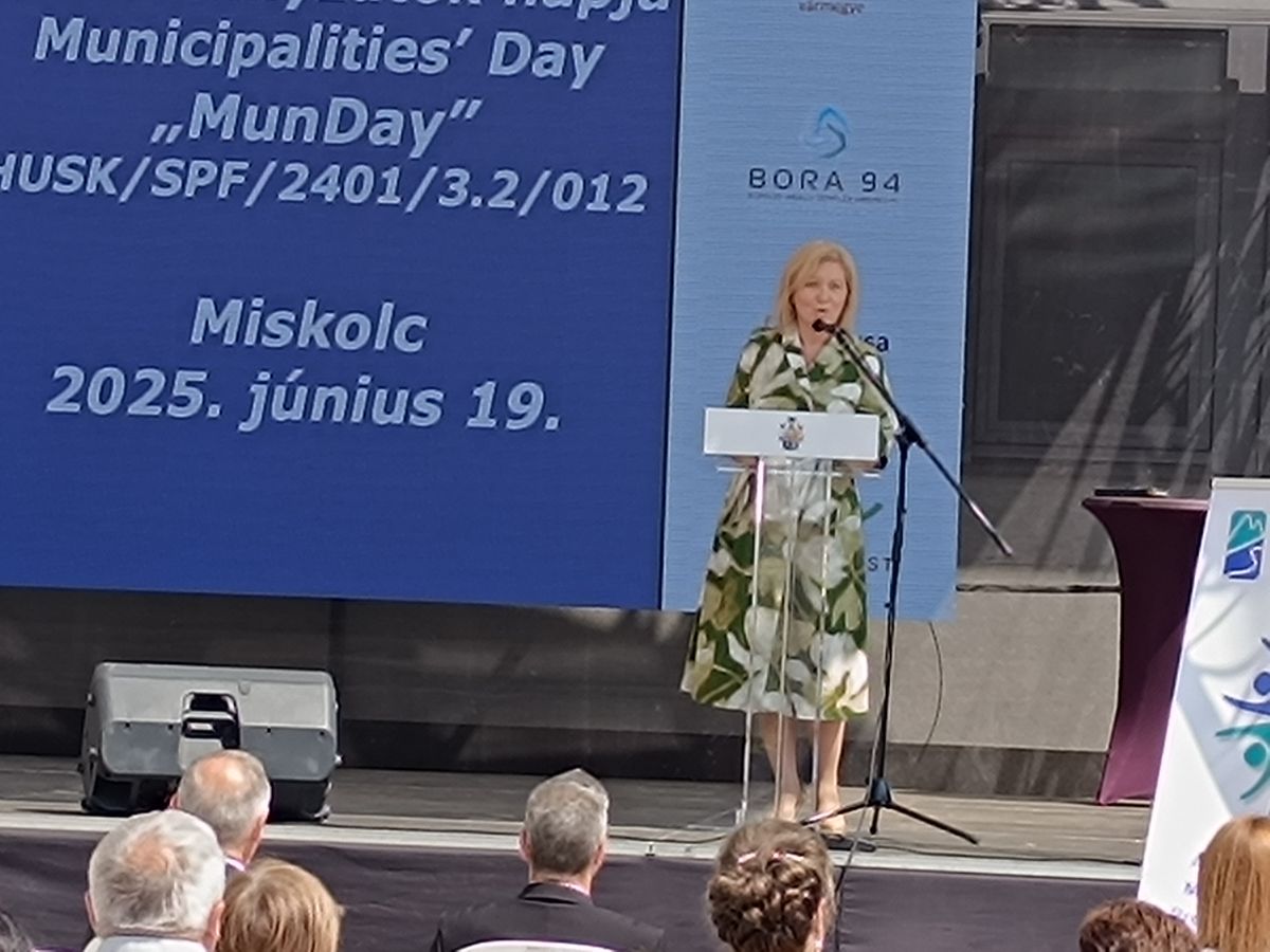 vármegyenap A vármegyenap házigazdája, Bánné dr. Gál Boglárka, a vármegyei közgyűlés elnöke