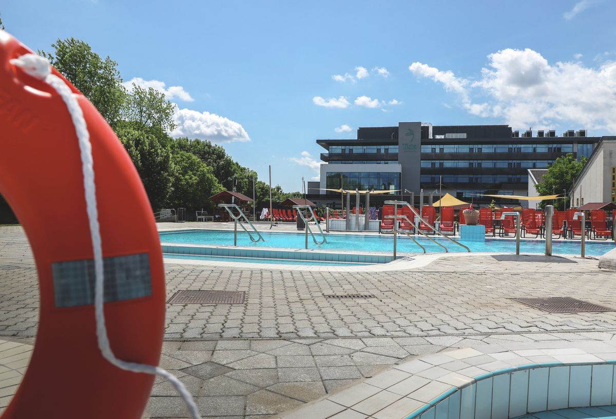 Tiszaújvárosi strand