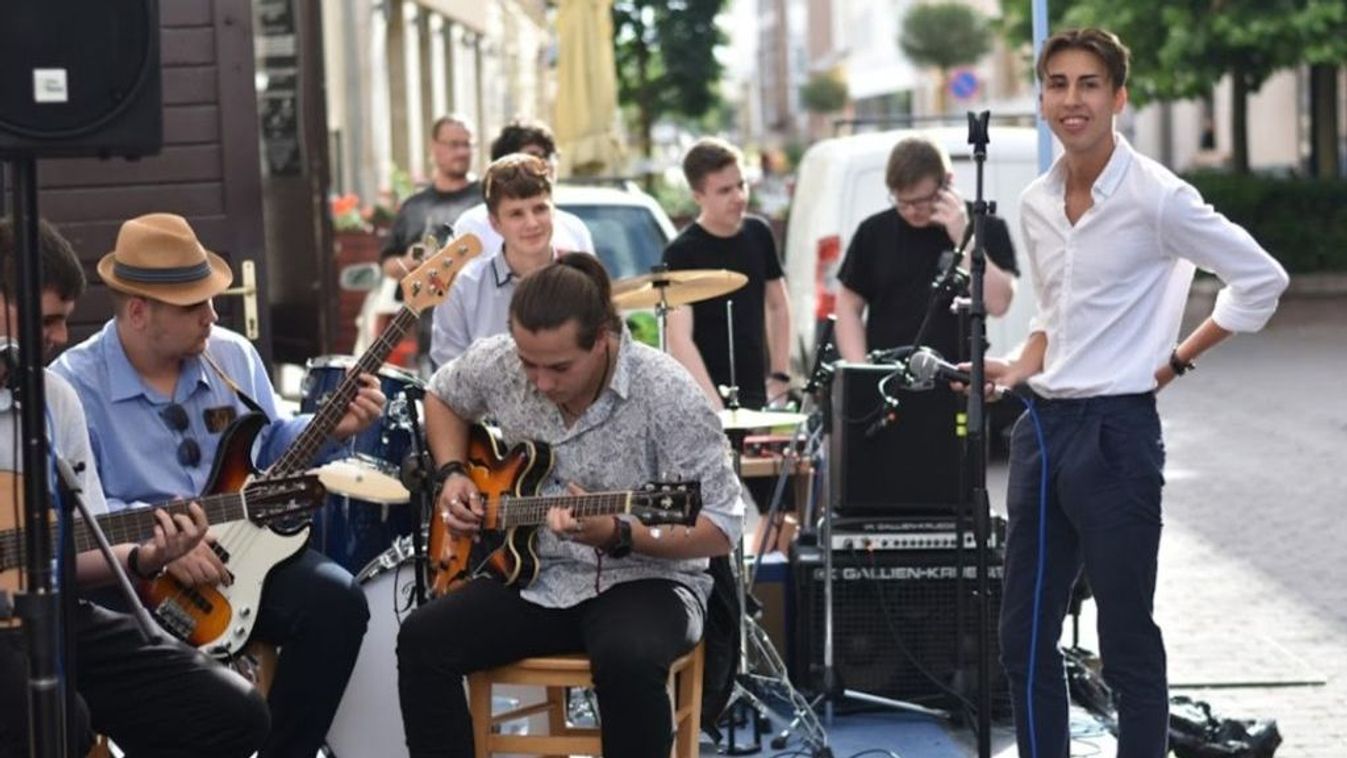 Az Another Round Jazz Band Miskolcon berobbantja a nyarat