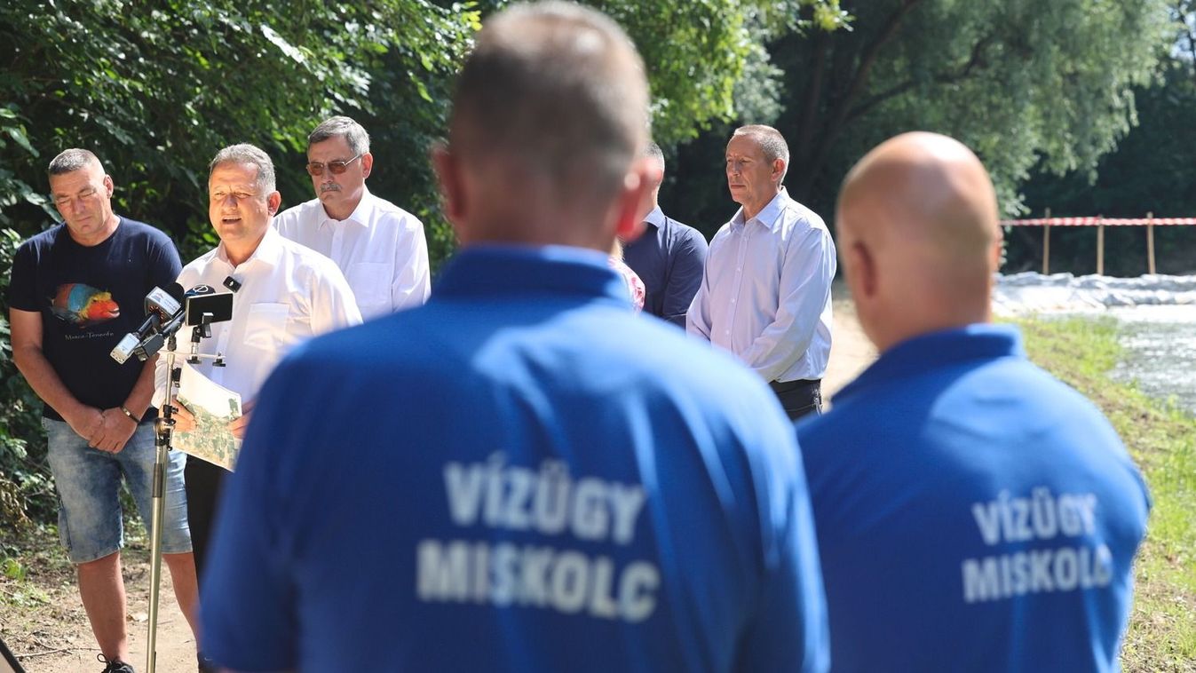 Ökológiai katasztrófát akadályoztak meg Zemplénben - fotókkal, videóval