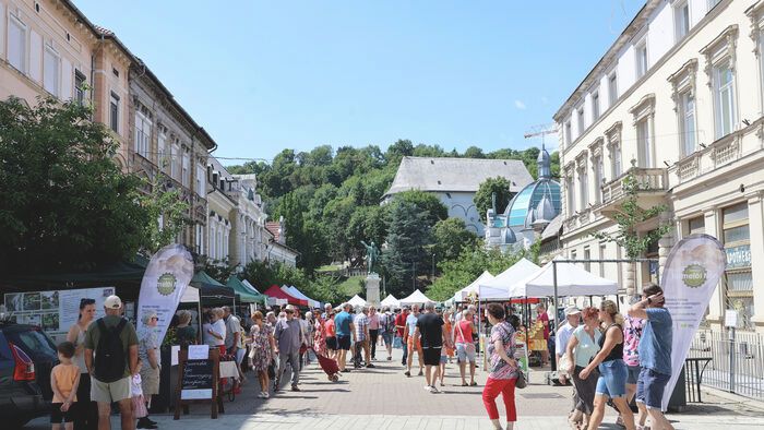 Termelői vásár az Erzsébet téren 07.20.