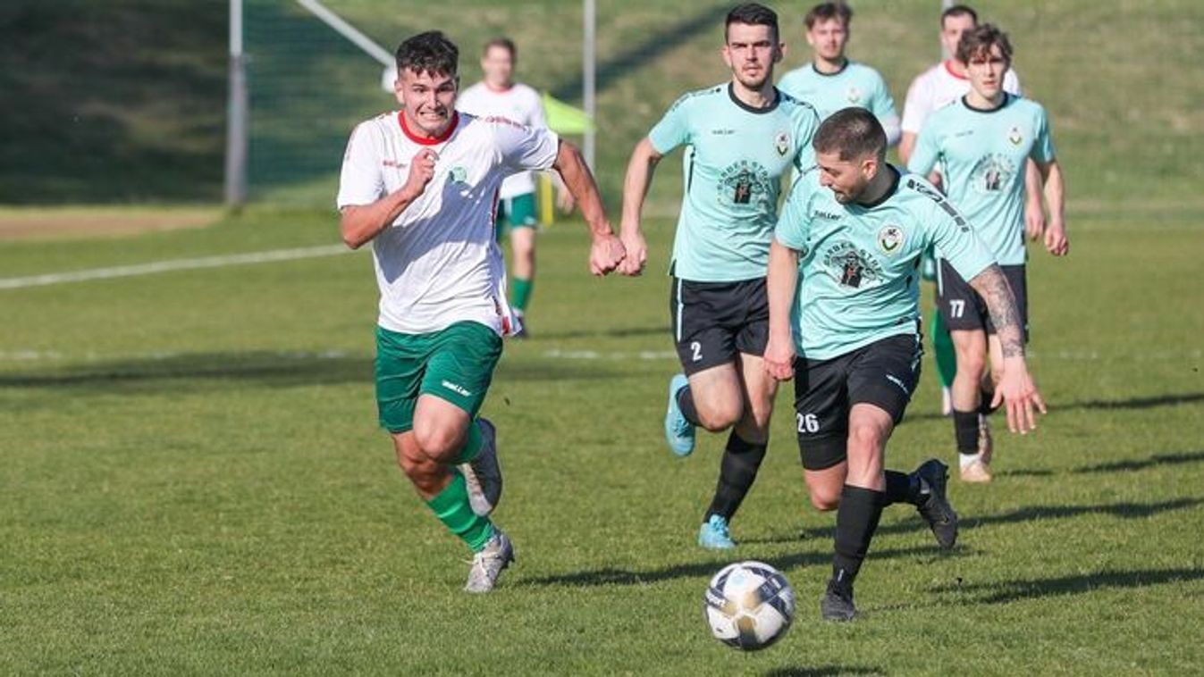 Kilencen a nyolc továbbjutó helyért