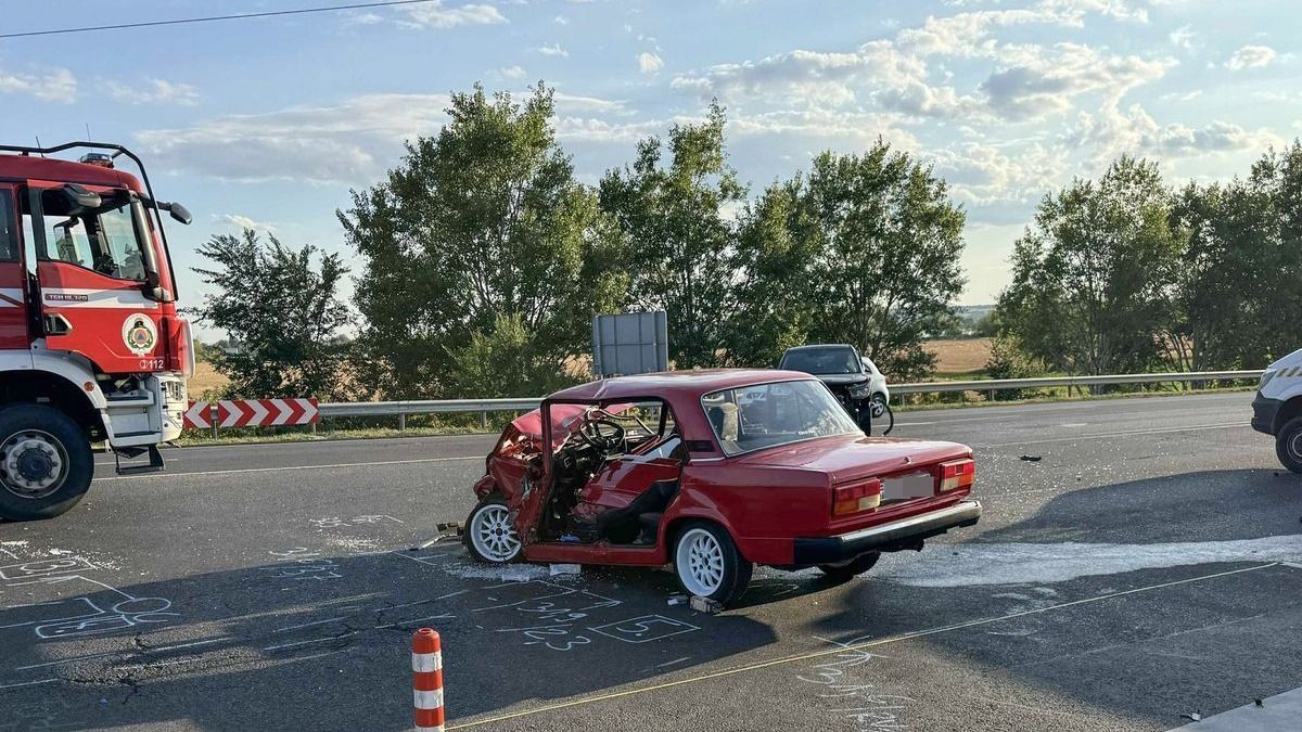 Álom-Lada tört rommá egy pillanat alatt más hibájából