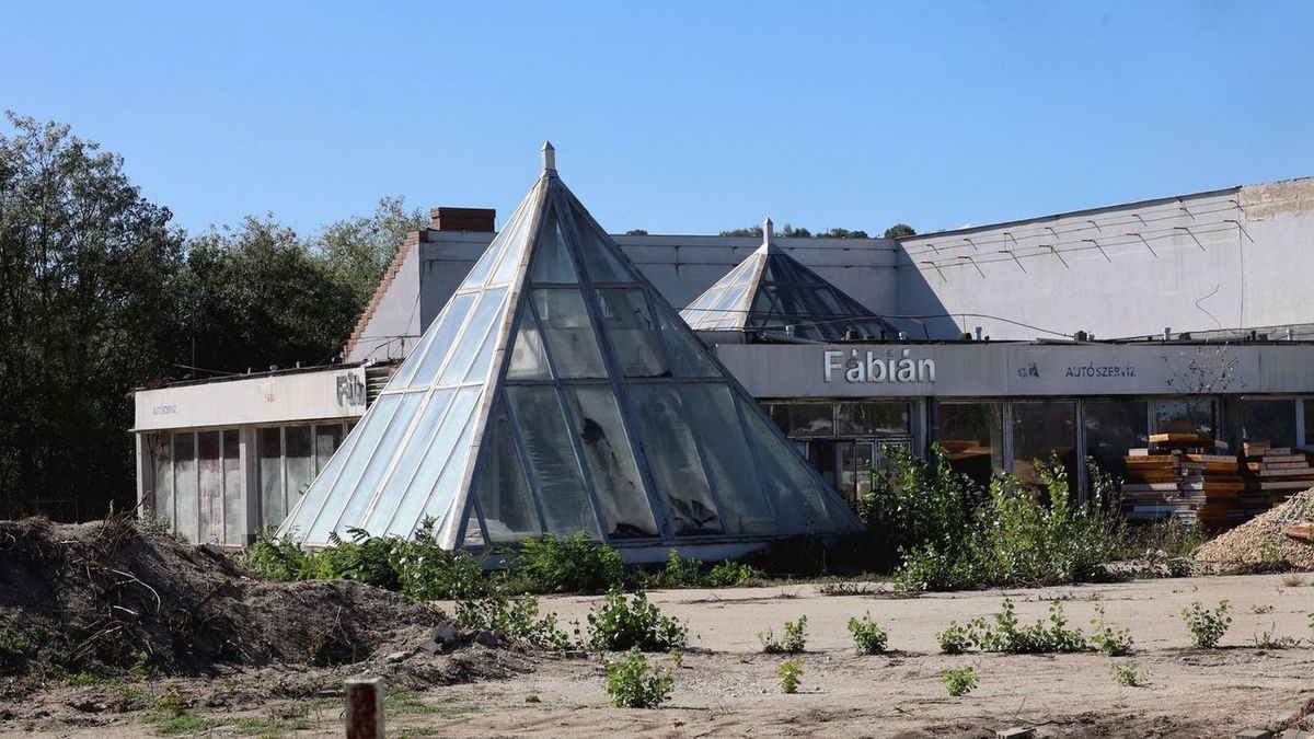 autószalon, mályi, urbex