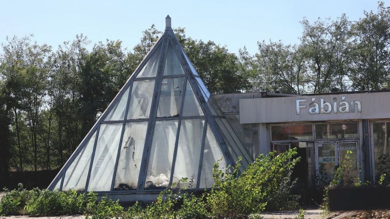 Elhagyatott szellemkastély Miskolc mellett az egykori autószalon – fotókkal, videóval