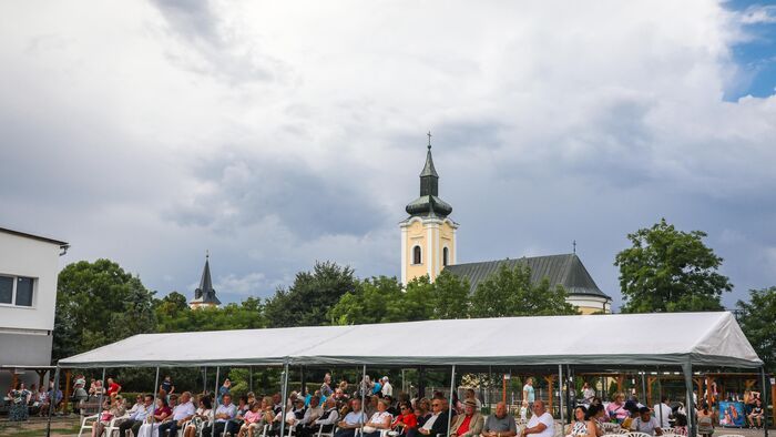 Aratónap Gesztelyben