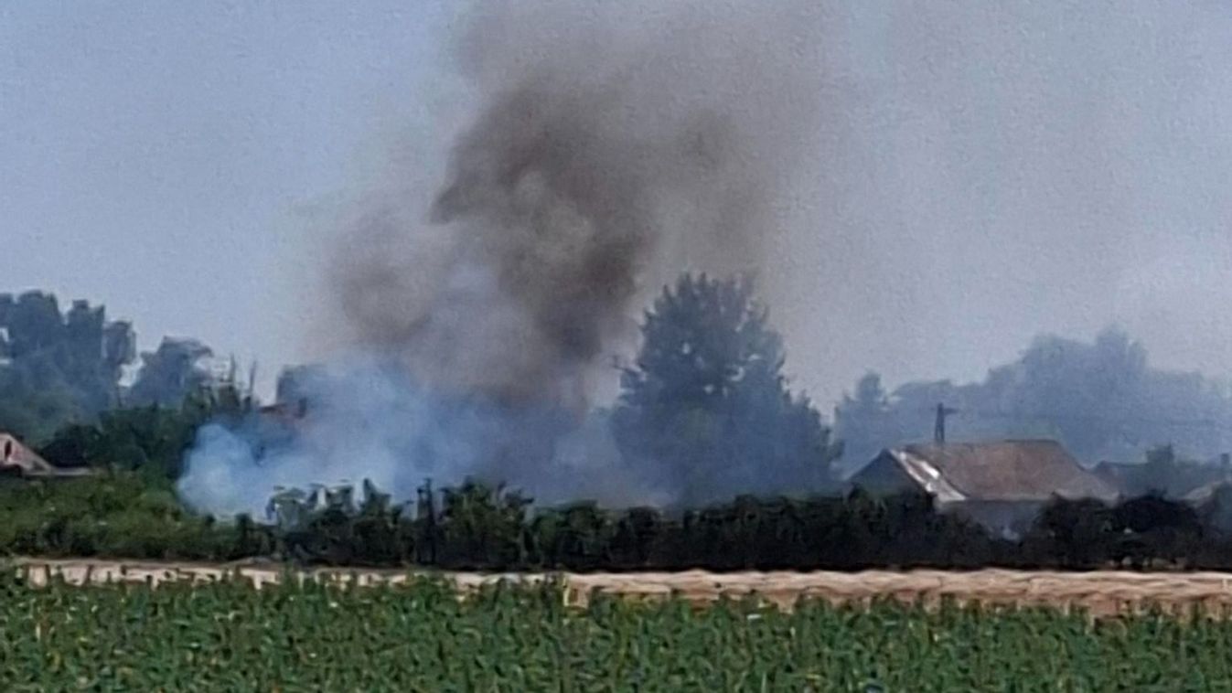 Hatalmas lángok csaptak fel Hernádnémeti határában - képek, videó